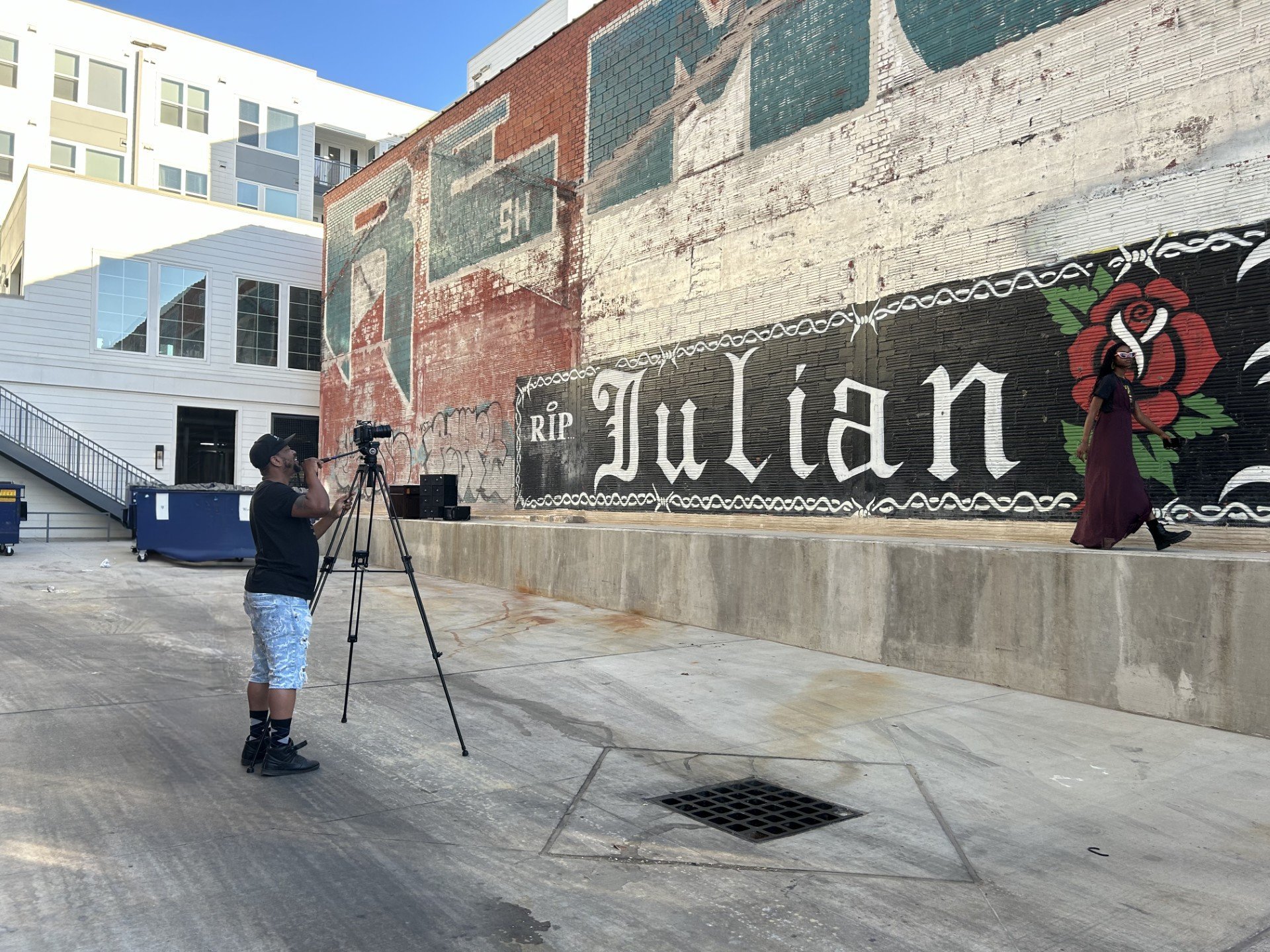 A director passionately guiding actors on a film set, conveying the collaborative and creative process of film production. Use natural lighting. 4k resolution.